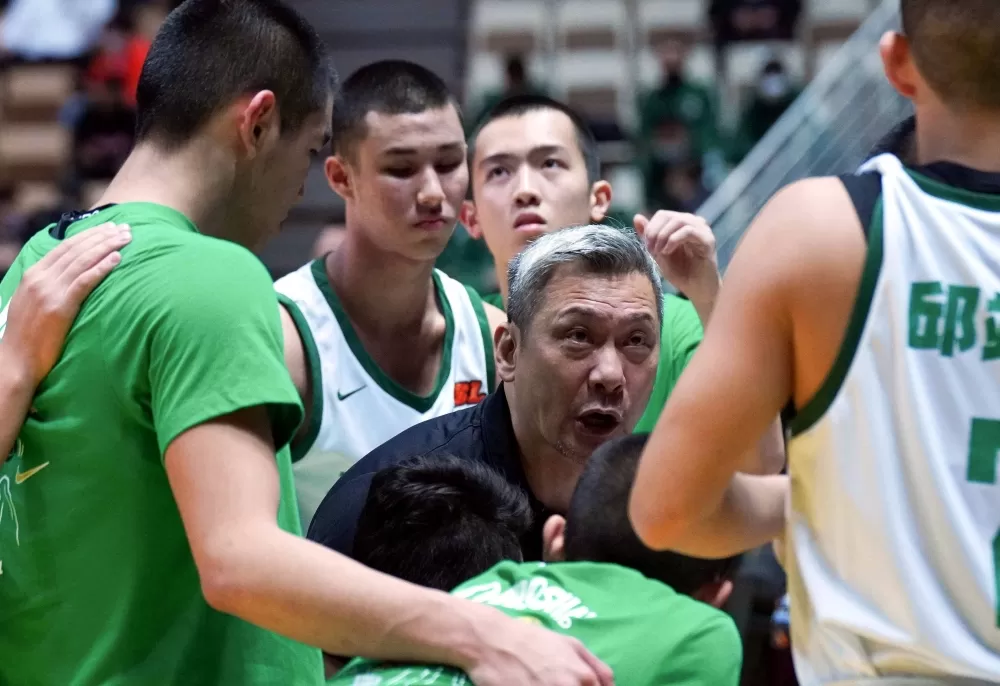 松山教練黃萬隆。