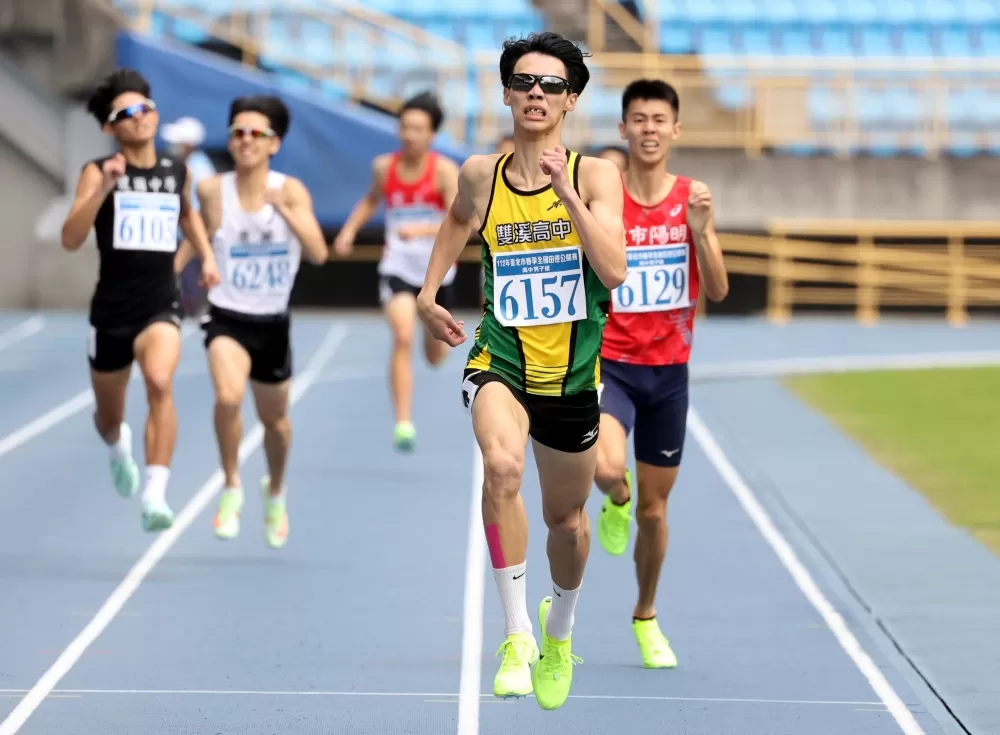 普通班李安翊帶頭,前四名都破懸22年紀錄。林嘉欣/攝影。