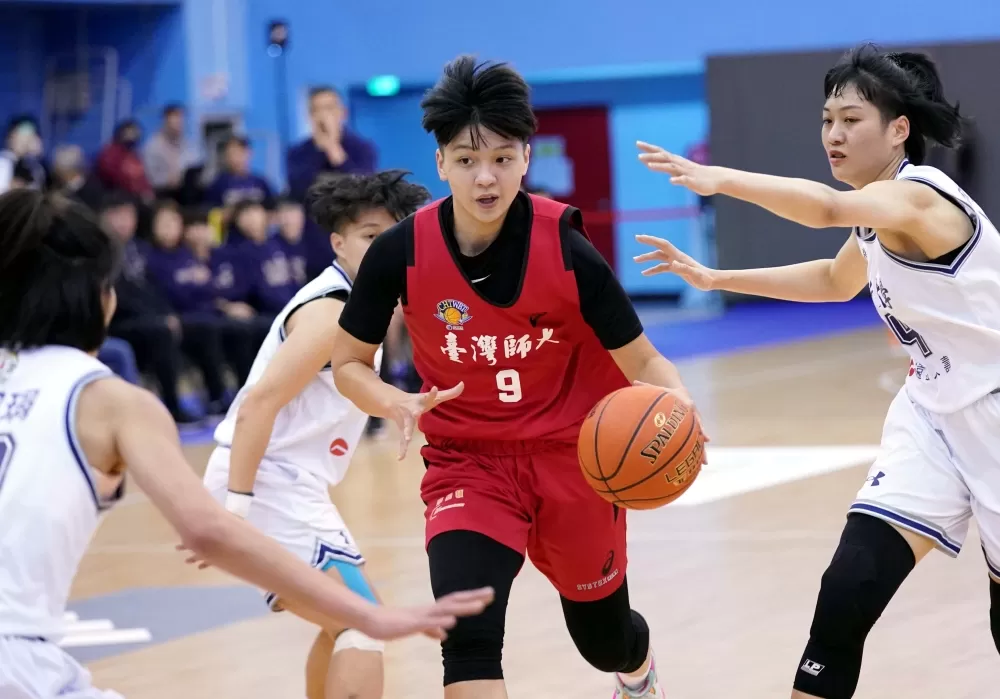 臺灣師大陳靳豫萱10分6籃板6抄截。