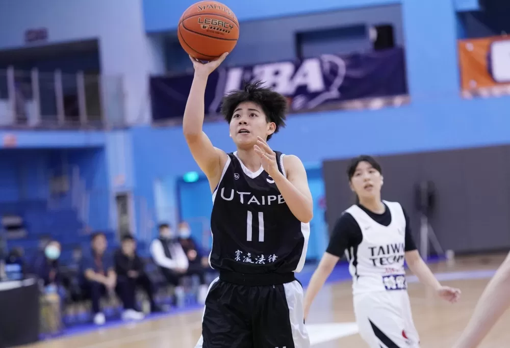 北市大學侯子映12分。