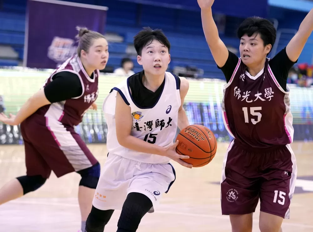 臺灣師大陳映慈16分9籃板。