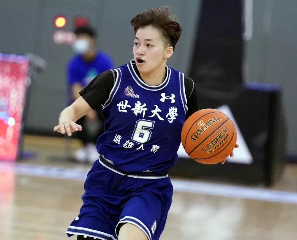 世新大學邱詠鈴8分。