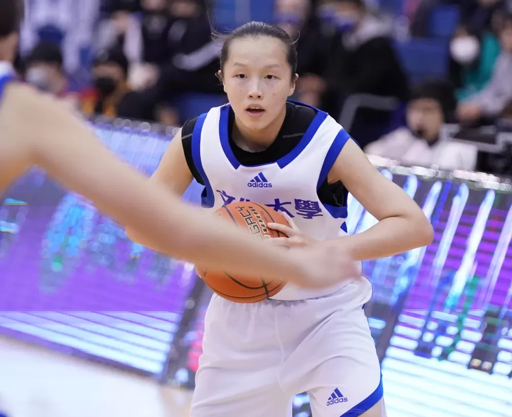 文化大學林佳蓉12分。