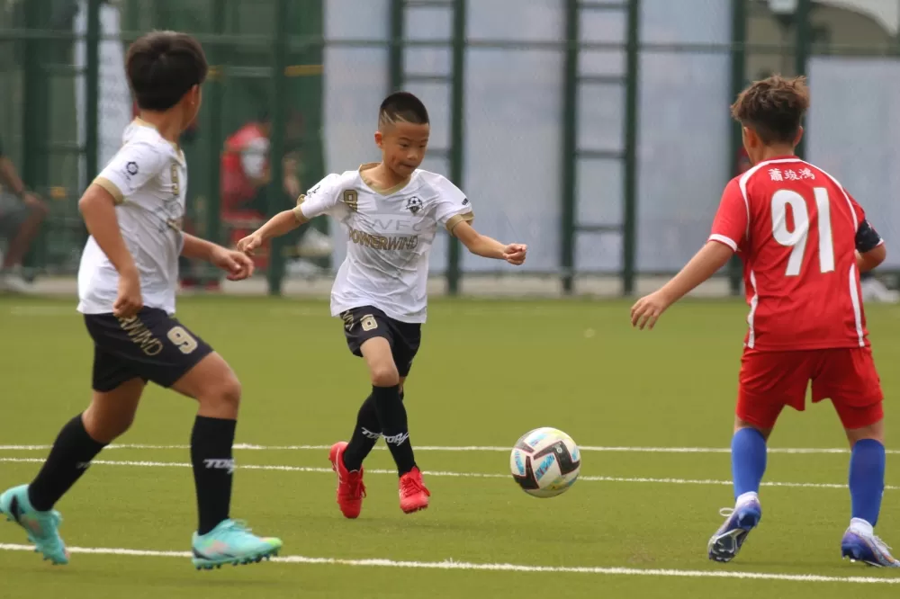 PWFC球員抓住進攻良機，準備奮力射門（大會提供）。