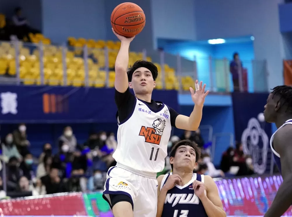 國立體大陳力生16分含4記外線，另有8助攻6抄截。