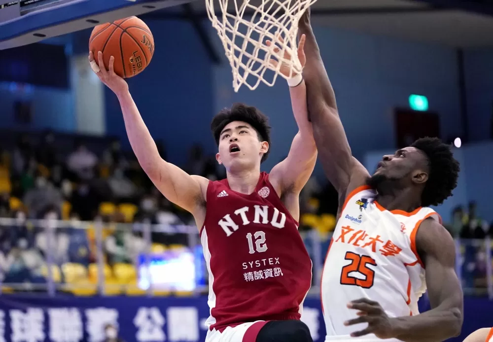 臺灣師大林信寬18分10籃板，連3場雙十，另有5助攻。