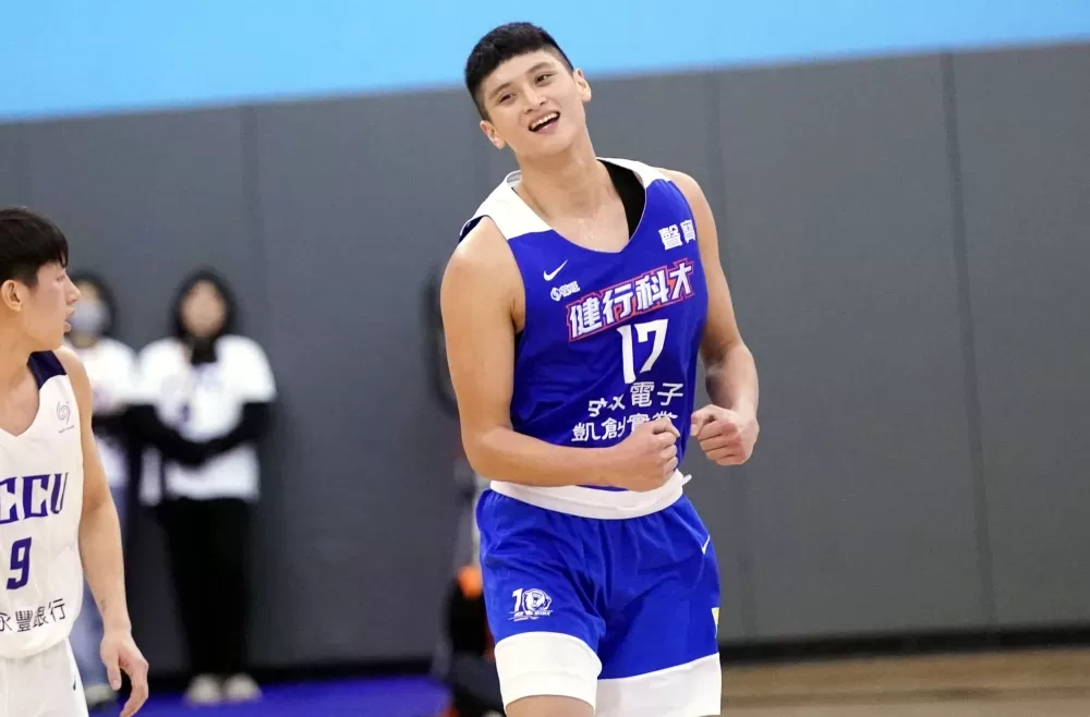 健行科大蔡宸綱32分7籃板。