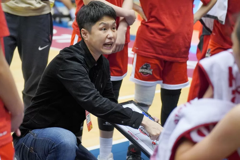 南山教練柯孟儀。