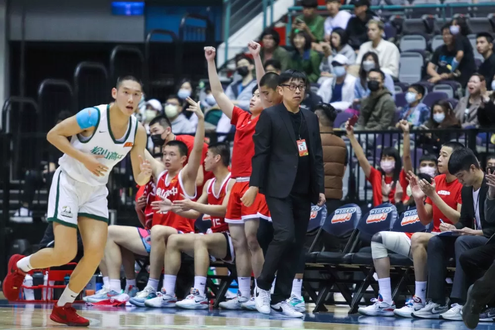 南山克松山，明拚光復報仇第 8冠。