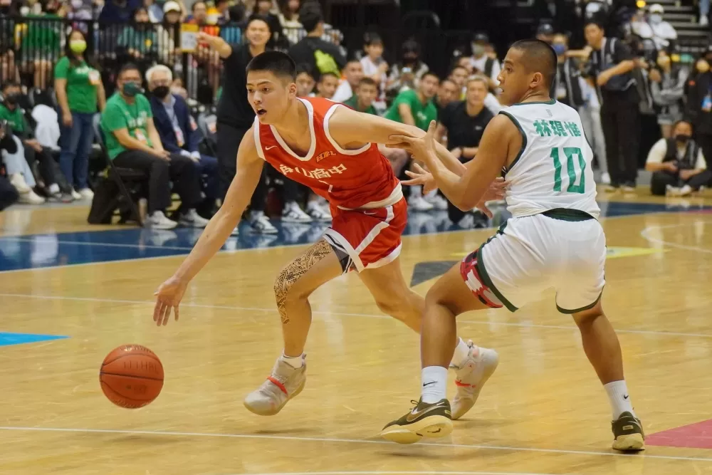 上半場僅拿1分葉惟捷3、4節飆18分率南山克松山。大會提供。下同。