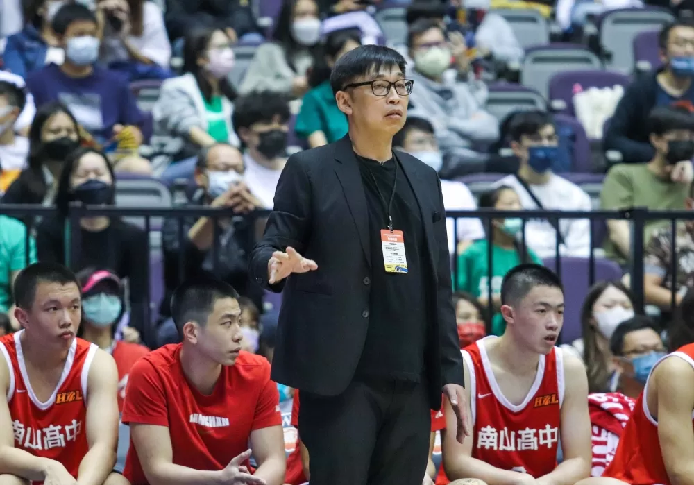 南山本季回鍋教練楊宜峰。