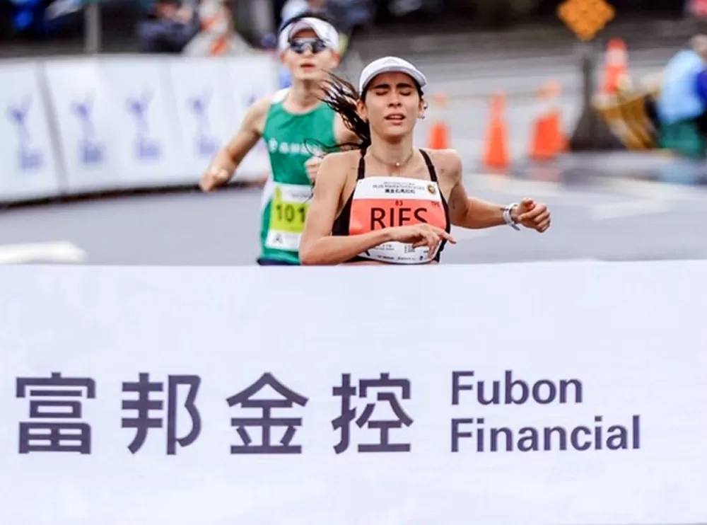 馬拉松好手雷理莎拚盡全力拿下國內女子組冠軍，圖／don1don。