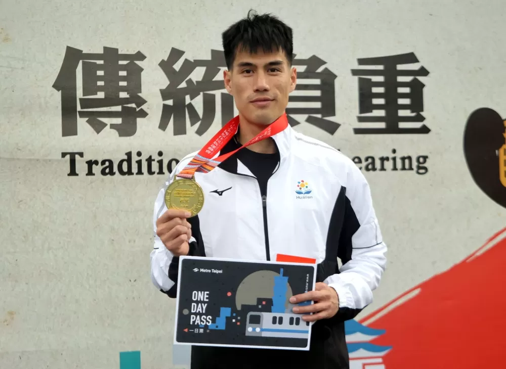 楊俊瀚拿下個人在原民運第10金。林嘉欣／攝影。