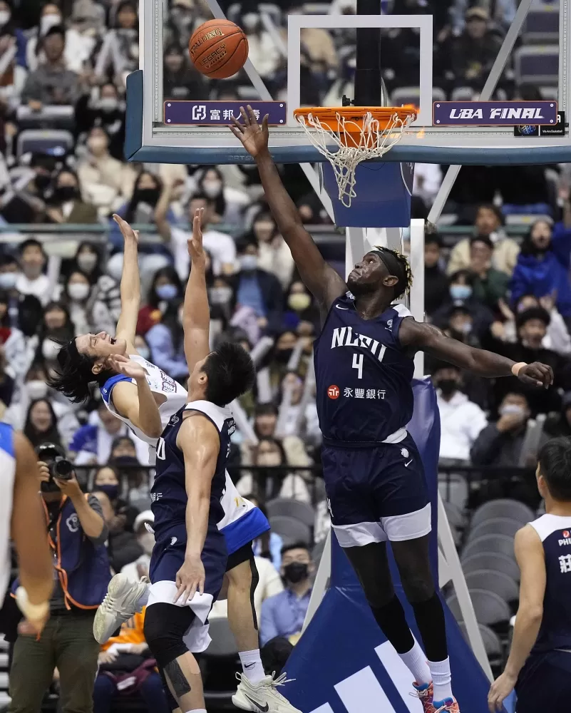 政治大學莫巴耶。