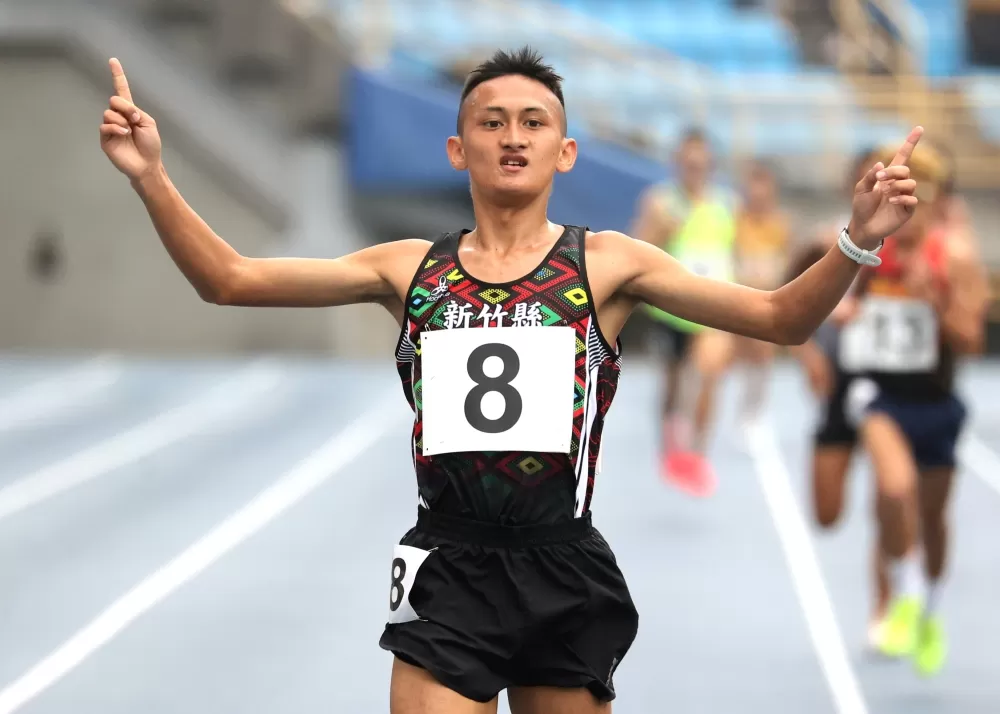 李立軍5000公尺奪金。