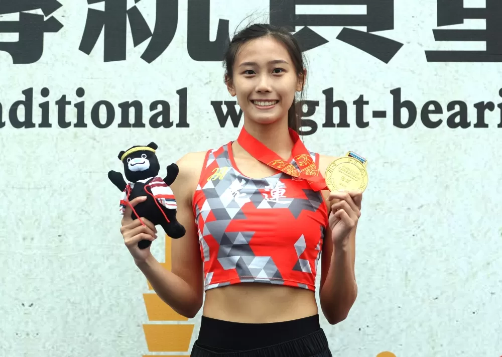 張博雅200公尺也奪金。