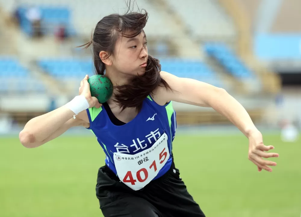 臺北市林沛萱跳高、鉛球和100公尺跨欄都奪金。林嘉欣／攝影。