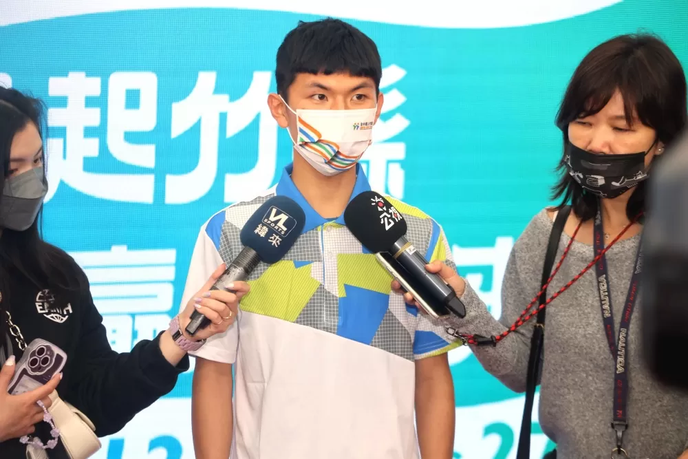 萬米最強高中午徐立紘受訪。林嘉欣／攝影。