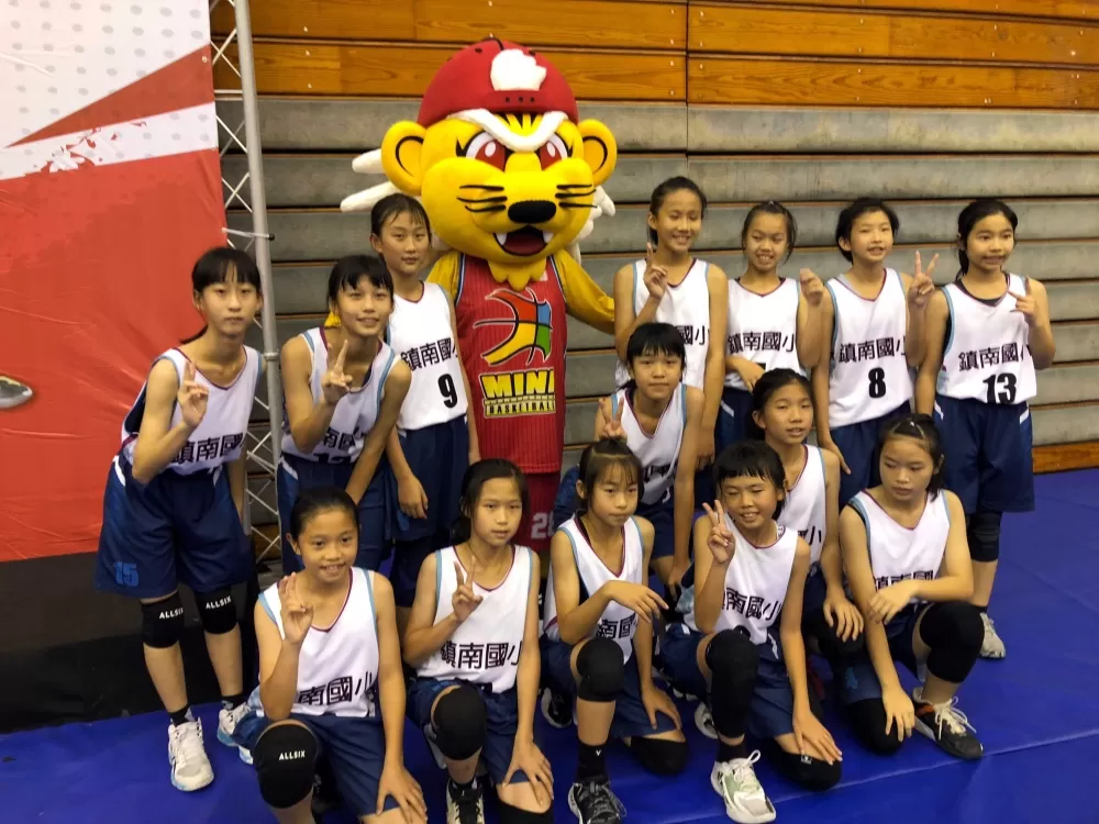 鎮南首晉四強。