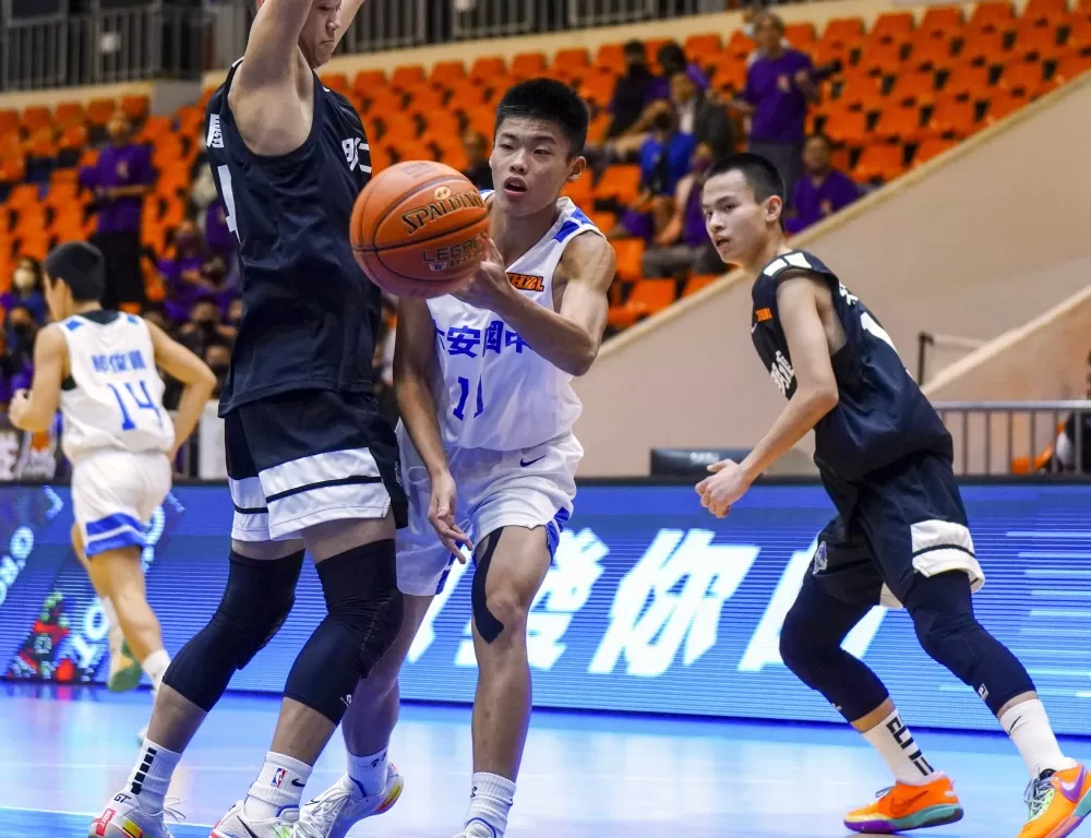 大安巫秉勳19分含最後無價的8分。