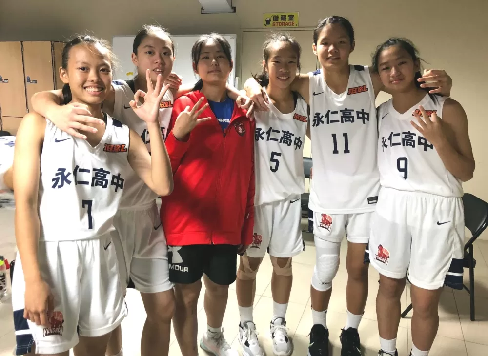 蘇衡（右3）領軍永仁6名國三準畢業生拿第三、不滿意勉強接受 -