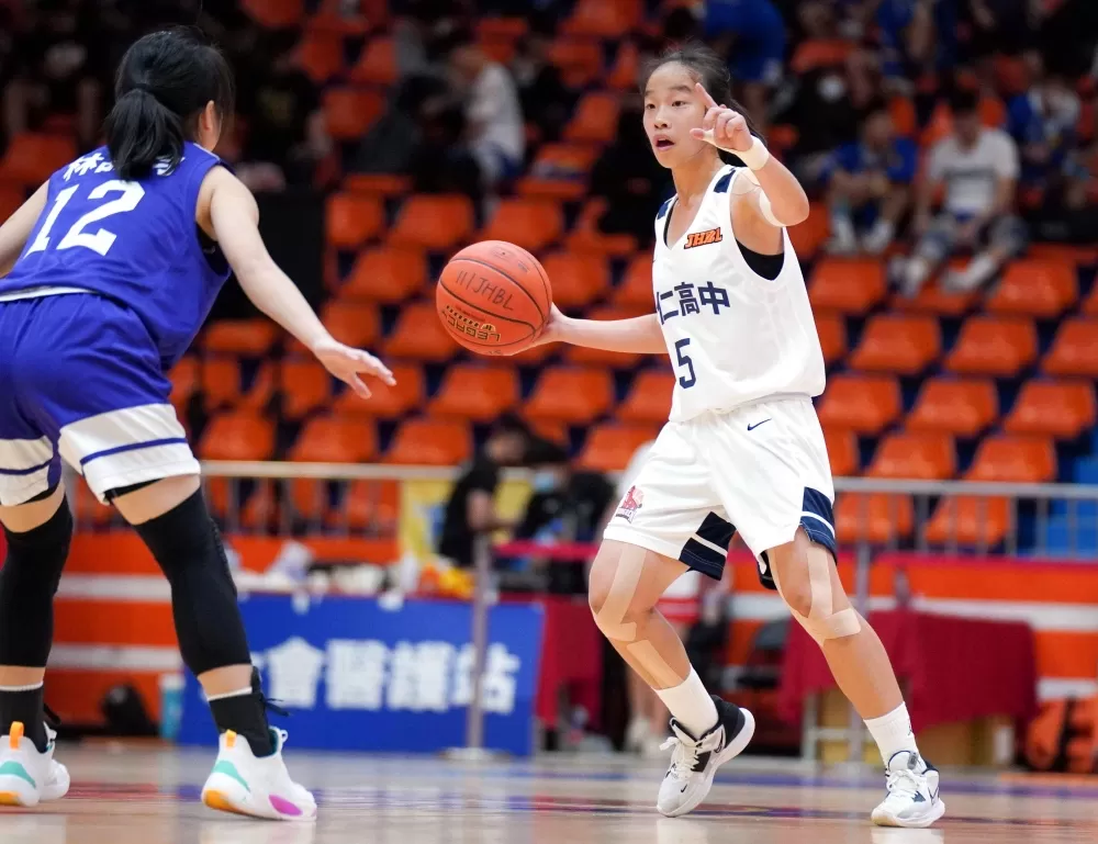 主控「5號的戰爭」永仁蘇衡指揮若定  。