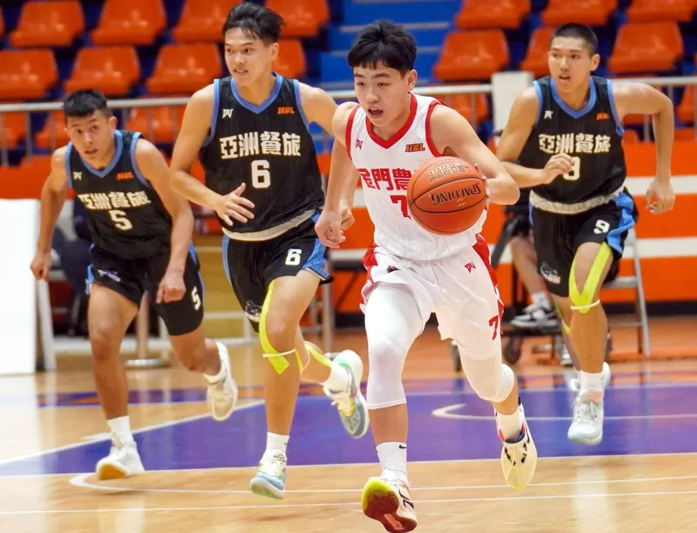 金門農工楊人翰三分球4投中3飆25分。