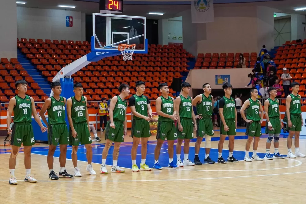 高師附中14日與台中二中爭第三。