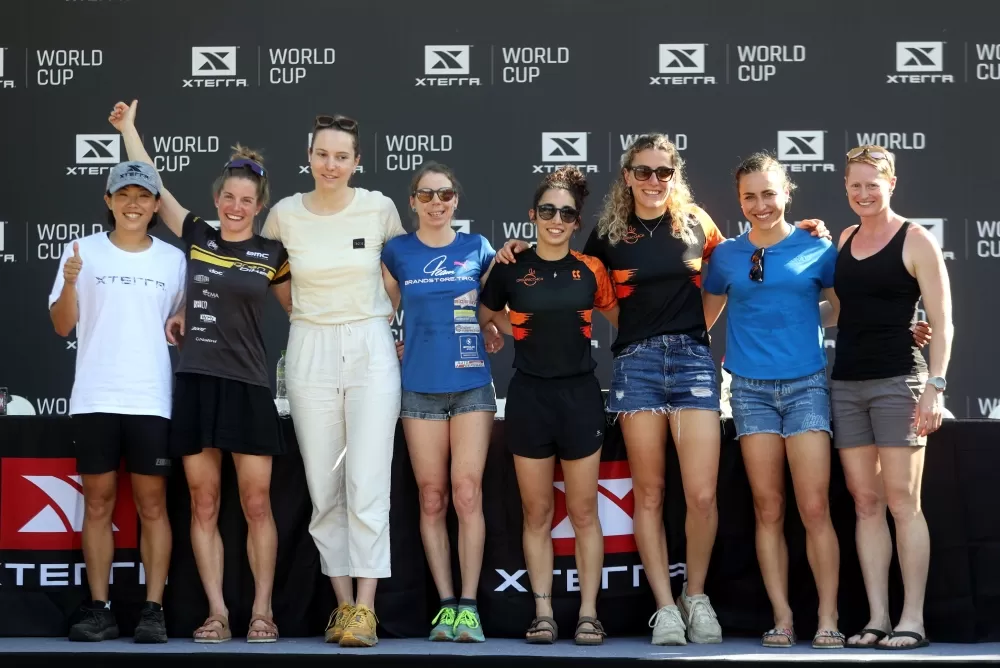 鐵人三項國手張綺文（左）將跟世界級名將同場競技。XTERRA Taiwan提供。