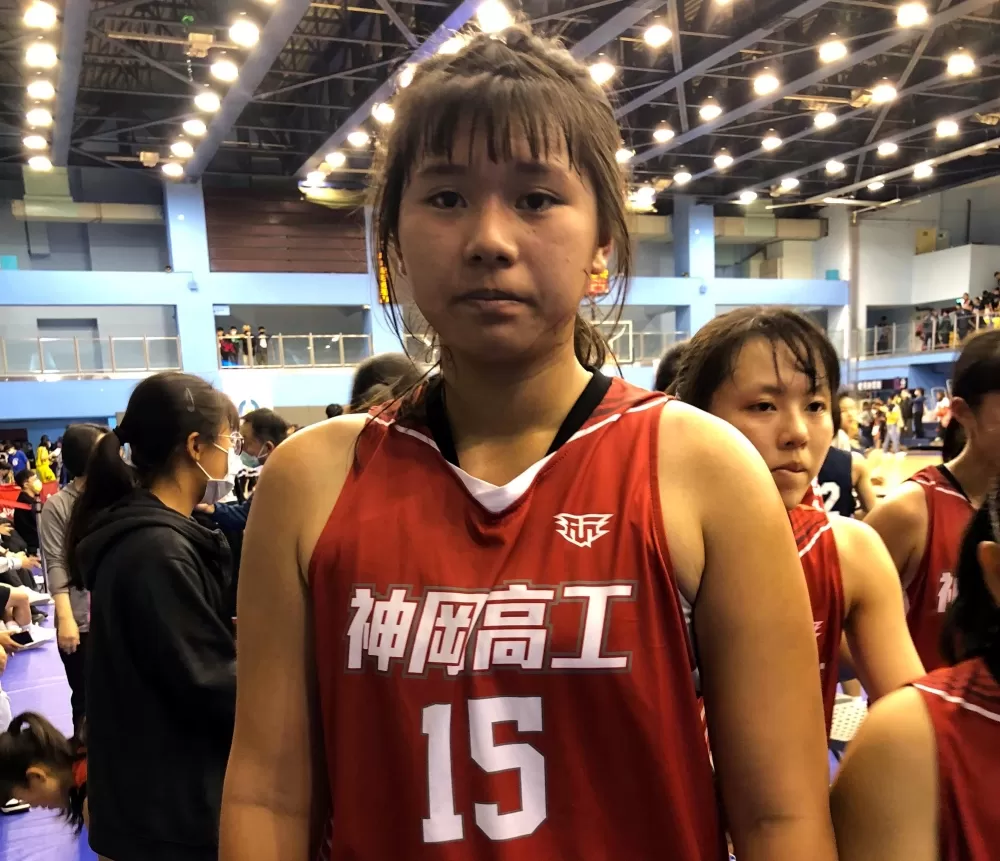 神岡女籃181國三中鋒黃詩庭說：「我不是女史魯齊、我要做自己」。