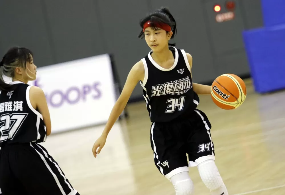 光復「雙一姊」的秦綺穎。