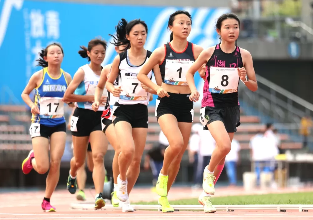 湖口高中刁筱唯（前）奪銀。林嘉欣／攝影。