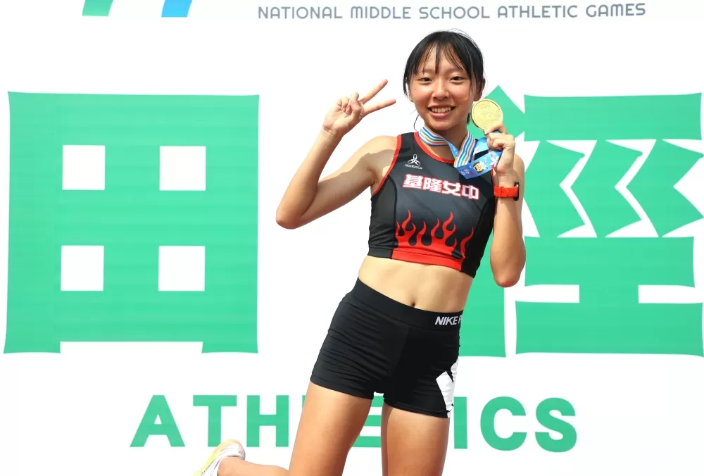 基隆女中黃郁媃在112年全中運高女1萬公尺決賽封后。林嘉欣／攝影。