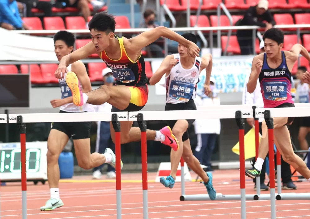 謝元愷今天兩破U20全國紀錄。林嘉欣／攝影。