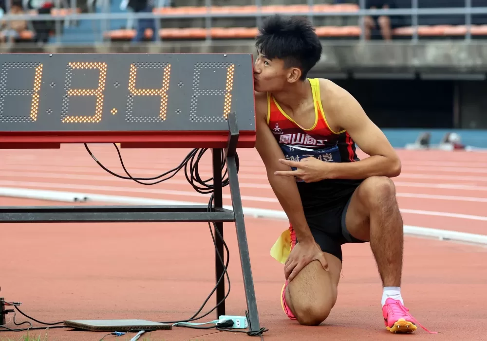 謝元愷今天兩破U20全國紀錄。林嘉欣／攝影。