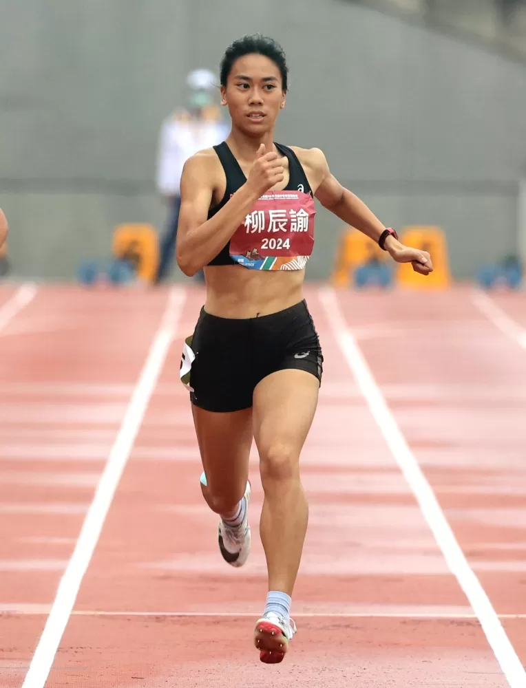 北市大同高中柳辰諭金牌淚獻天上外婆。林嘉欣/攝影。