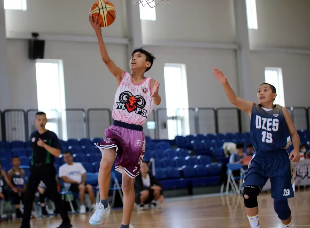 高市陽明劉家宏第四節關鍵6分帶出14：8強勢尾盤逆襲台中大智。