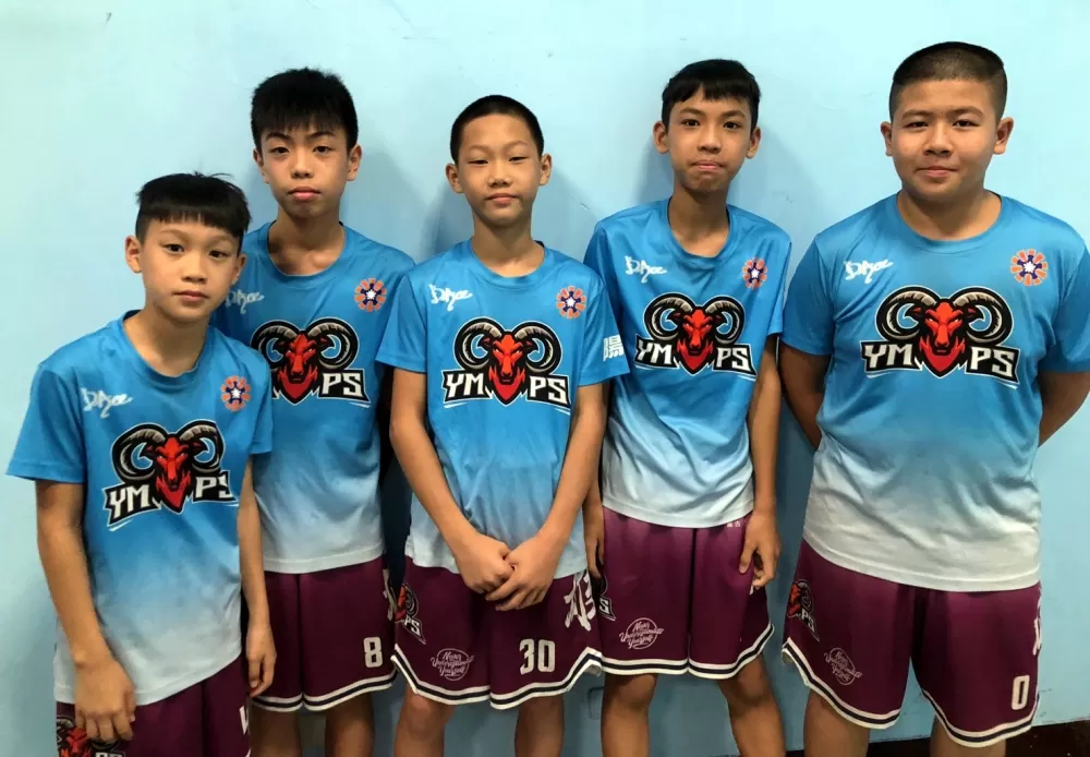 陽明將進鳳甲國中的孫楷勝（右起）、劉家宏、陳界安、潘品綸、蔡典呈。