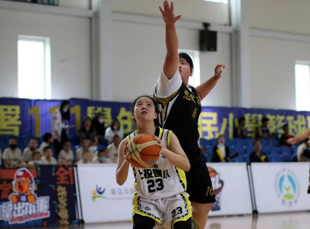 北市北投女籃2連勝晉級18強「聽牌」。