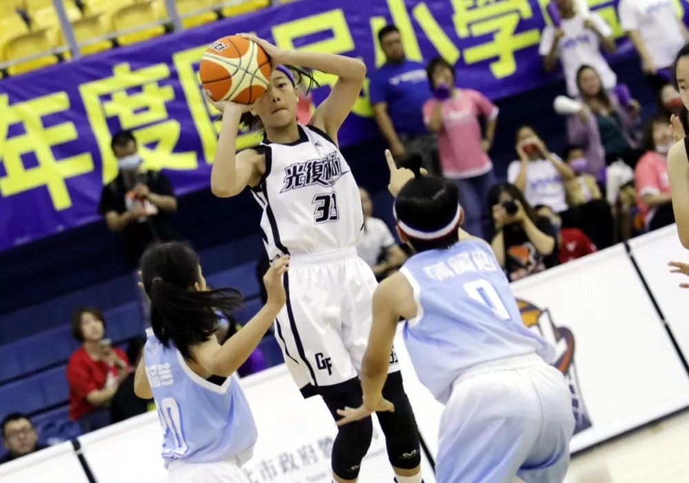 光復許喆縈連兩場各飆15、14分。