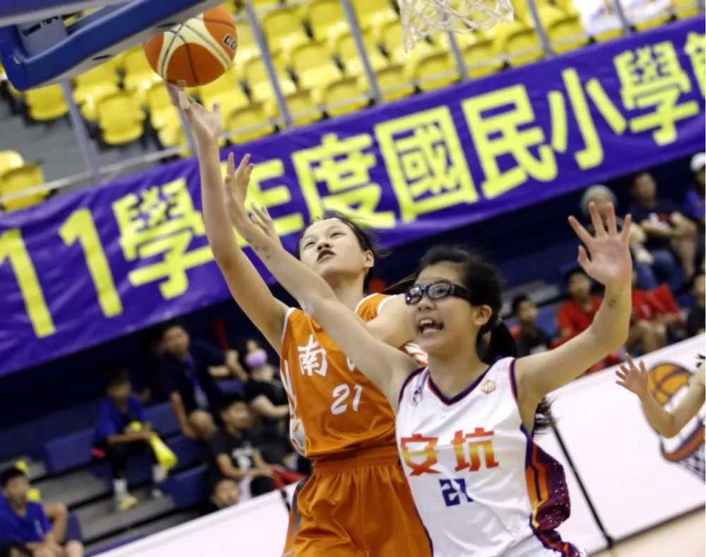 安坑、南港禁區激戰。