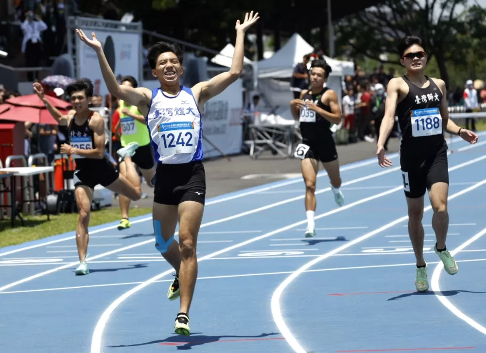 林仲威(前)達亞運躍400公尺跨欄第5傑。李守智/攝影。