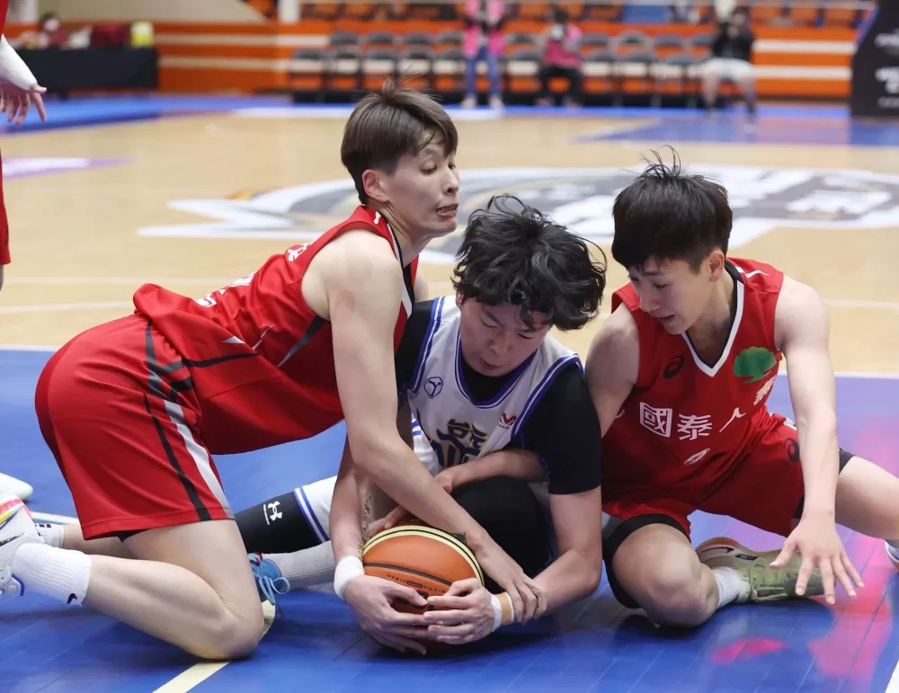 林育庭（左起）、台元林蝶、陳孟欣將成為中華培訓隊友。