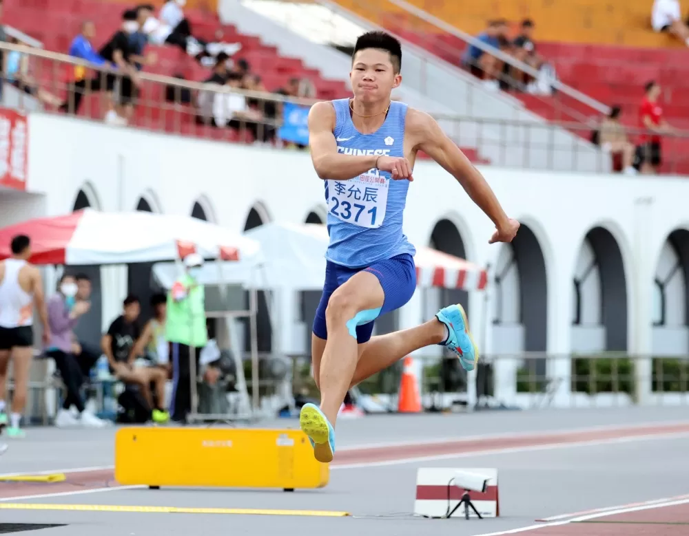 李允辰在最後一跳逆轉勝奪金。林嘉欣／攝影。