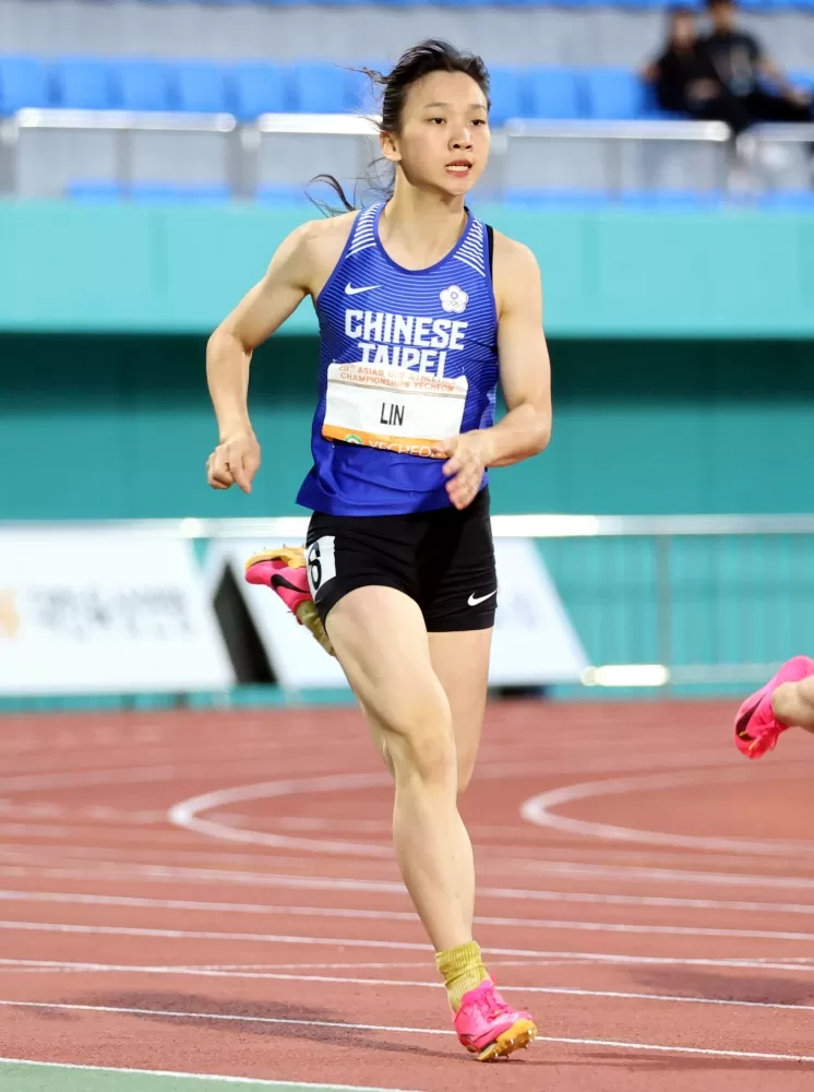 「最強國中生」林沛萱越級打怪奪雙銅。林嘉欣／攝影。