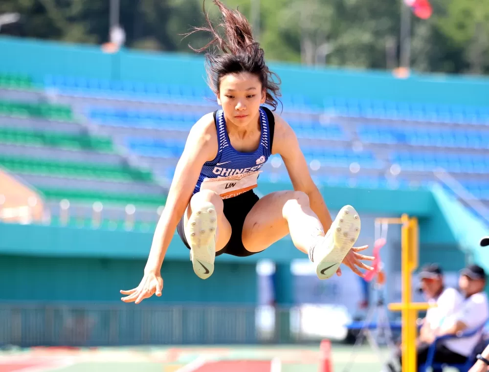 「最強國中生」林沛萱越級打怪奪雙銅。林嘉欣／攝影。