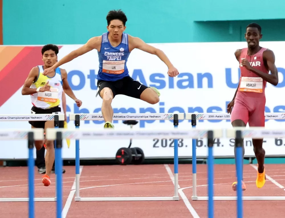 林仲威(前)破大會奪銅。林嘉欣/攝影。