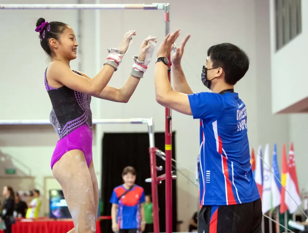 中華隊楊可玟和教練林祥威擊掌。@ckpc.tw小撈頭／攝影。