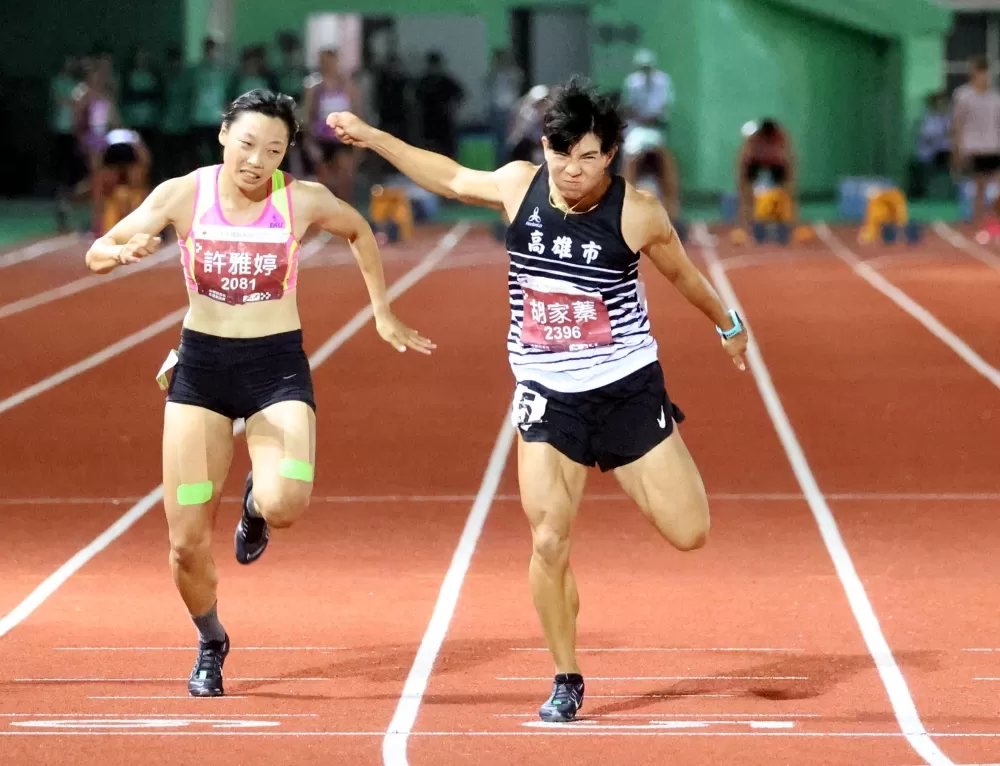 胡家蓁打破懸8年大會紀錄在女子一百公尺連莊。林嘉欣/攝影。