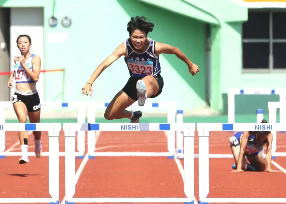 易柏安（前）二度達標亞青。林嘉欣／攝影。